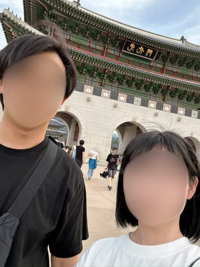 ぽんさんと韓国人の旦那様のツーショット写真