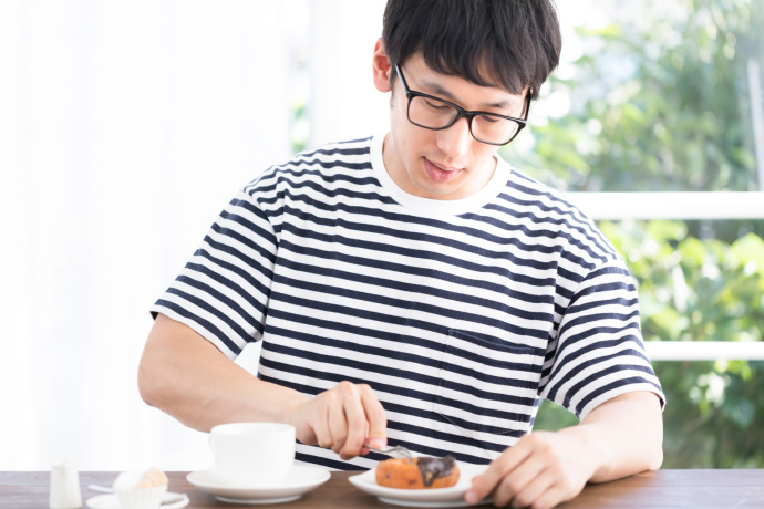 オシャレなメガネ男子のイメージ