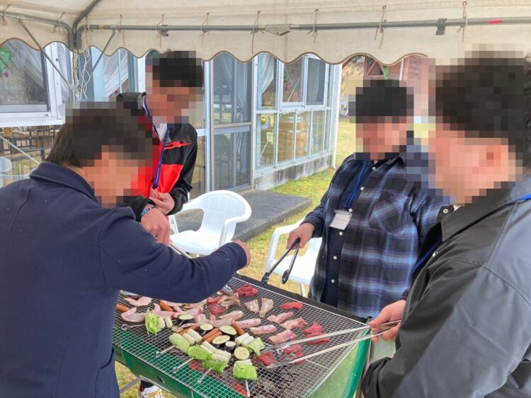 「恋するワインパーティー」でのBBQの様子