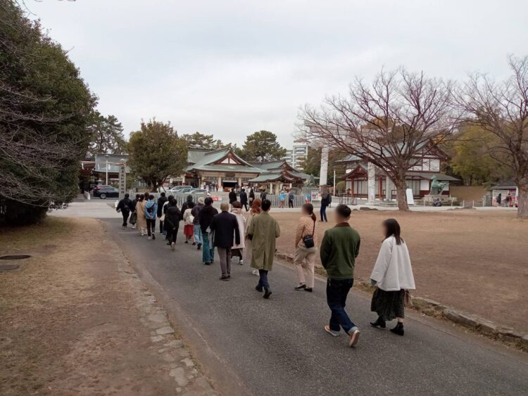 広島県の「こいのわ出会いサポートセンター」が主催する婚活イベントに参加する男女