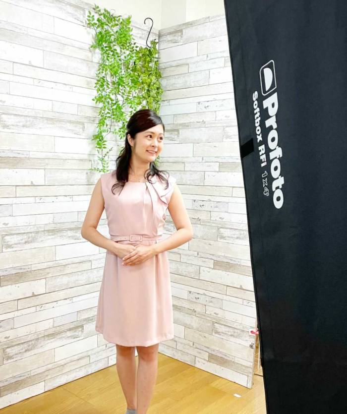 さくら咲ク結婚相談所の会員がプロフィール写真を撮影している様子