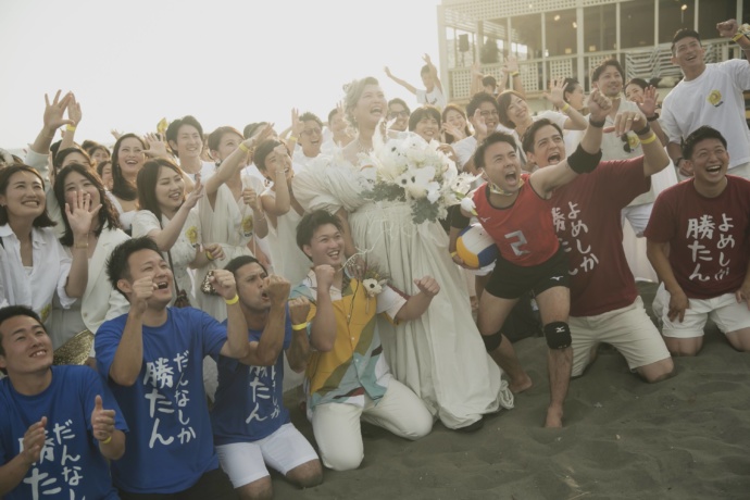 海の家を貸し切り行った結婚式