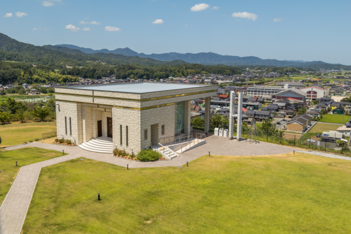 京都府京丹後市にある「セントラーレ・ホテル京丹後」のチャペル全景