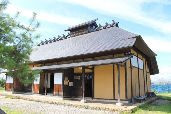 山形県東置賜郡高畠町の「浜田広介記念館」にあるひろすけ生家