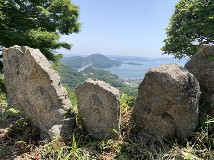 白滝山の石仏