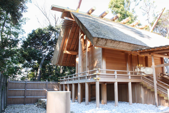 伊勢山皇大神宮本殿の画像