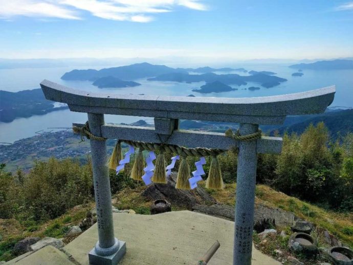 熊本県にある天草倉岳神社