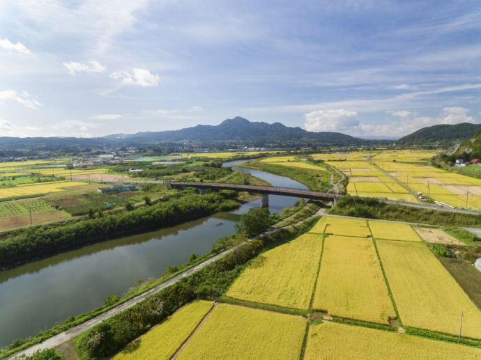 名久井岳と馬淵川