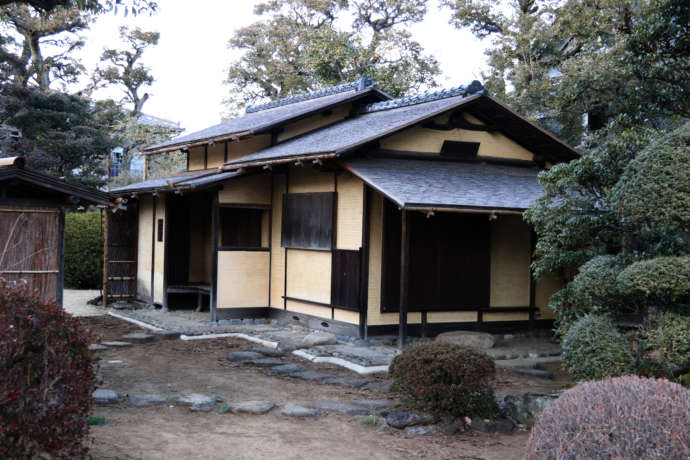 「野田市市民会館」にある茶室「松樹庵」