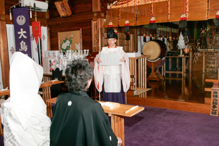 目黒駅から徒歩7分東京都目黒区の大鳥神社の神前結婚式