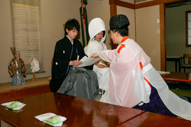 目黒駅から徒歩7分東京都目黒区の大鳥神社の神前結婚式