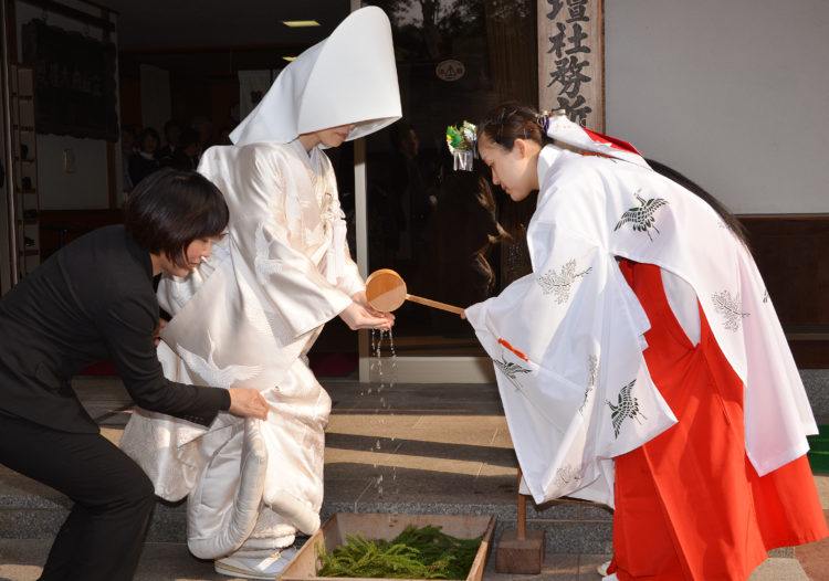 雄山神社前立社壇の神前結婚式について