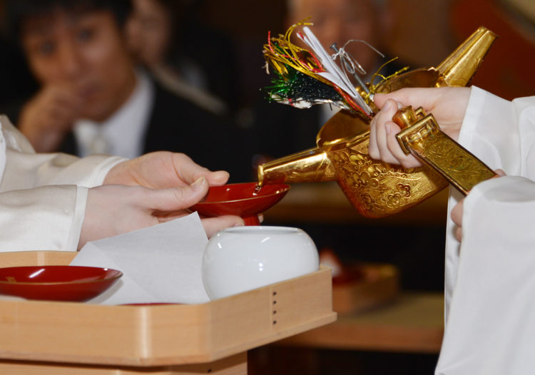 雄山神社前立社壇で神前結婚式を挙げるメリット