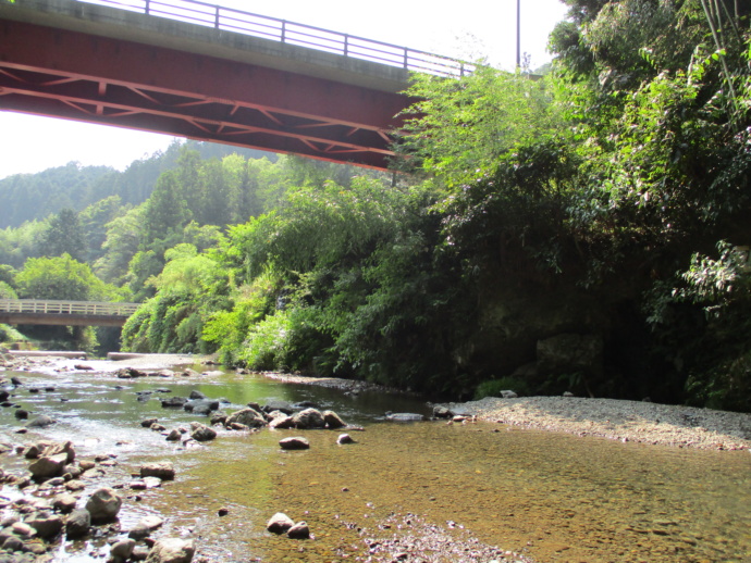 島本町の水無瀬川