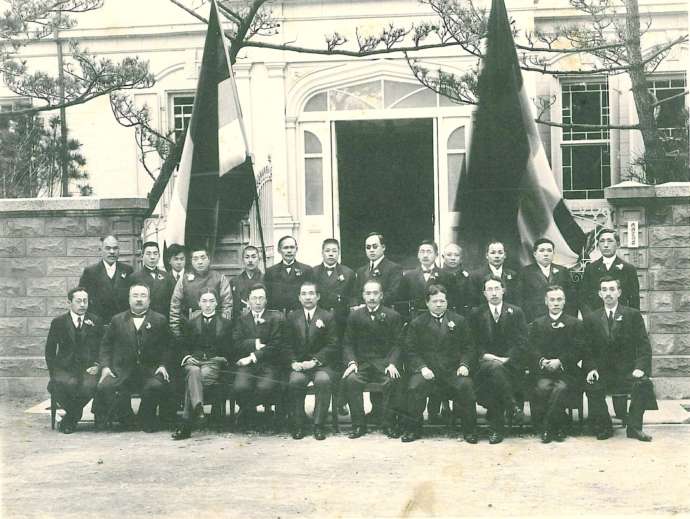 孫文一行来日の歓迎昼食会にての記念写真（1913年）