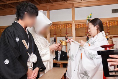 太郎坊宮の神前結婚式では実際にどのようなことを行うのでしょうか