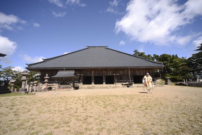 大峯山寺の外観