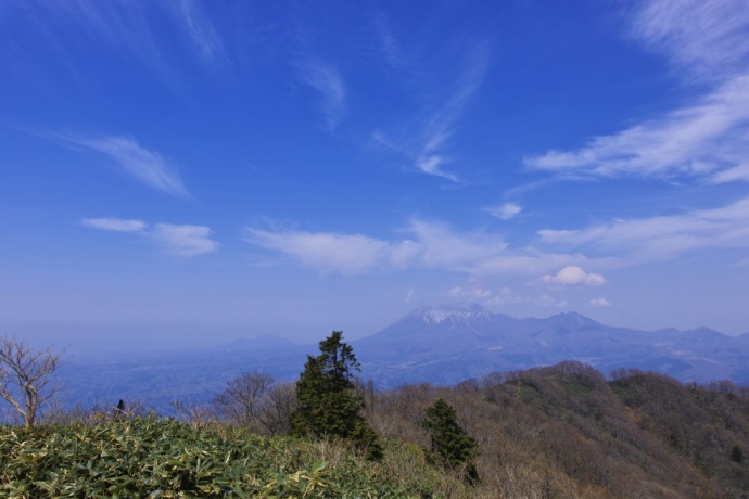 新庄村にある毛無山