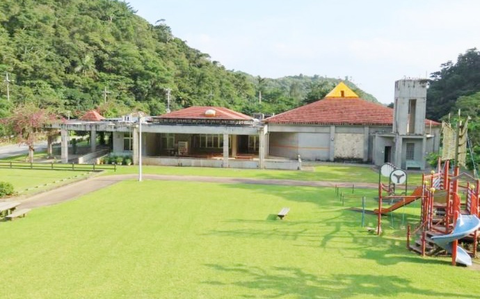 東村立山と水の生活博物館に隣接する福地公園