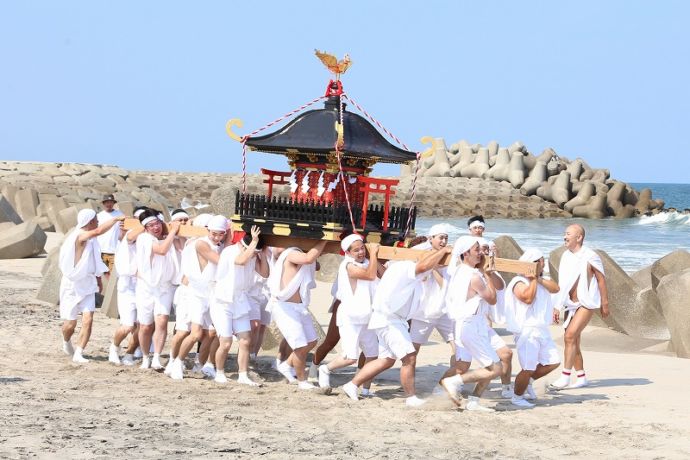 八重垣神社神輿渡御